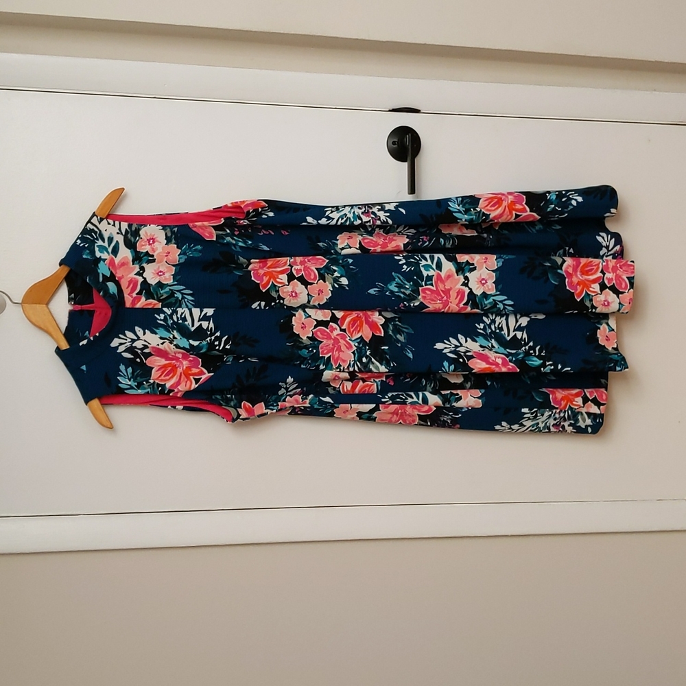 Vince Camuto Floral Dress Size 16W